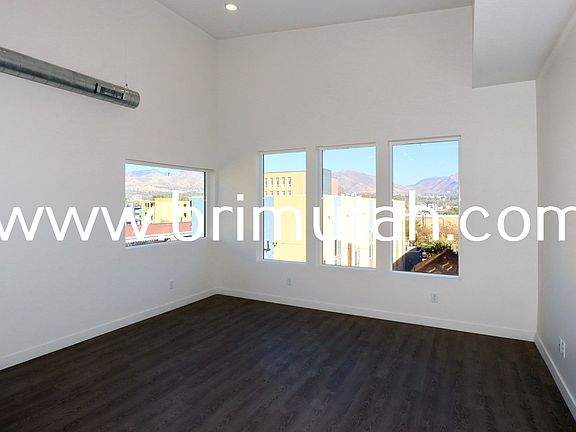 3rd image of 945 S Washington St #203