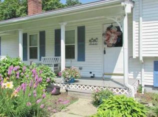 22 Mayfield St, Smithfield, RI 02828