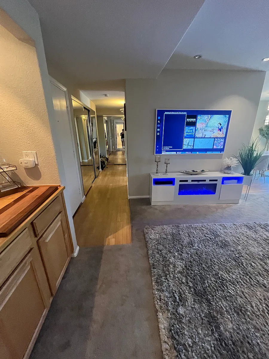 Building Photo - 175 Sierra Dr #210