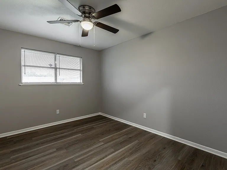 2724 Denise Dr — Photo 7