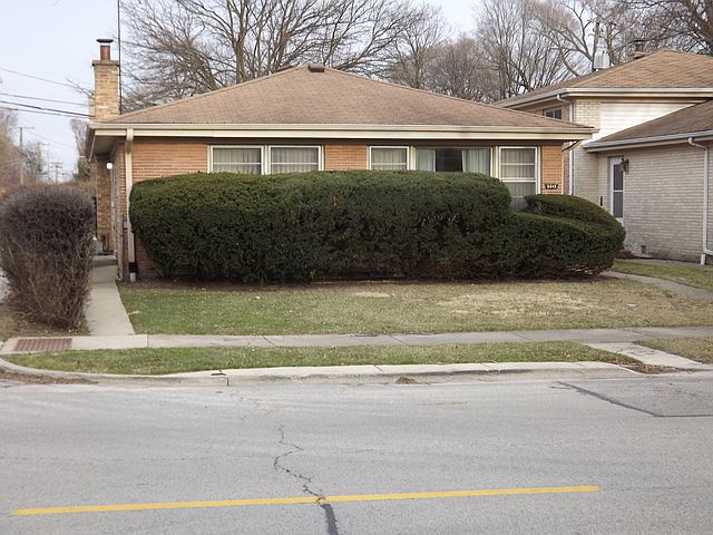 1st image of 8343 N Kostner Ave