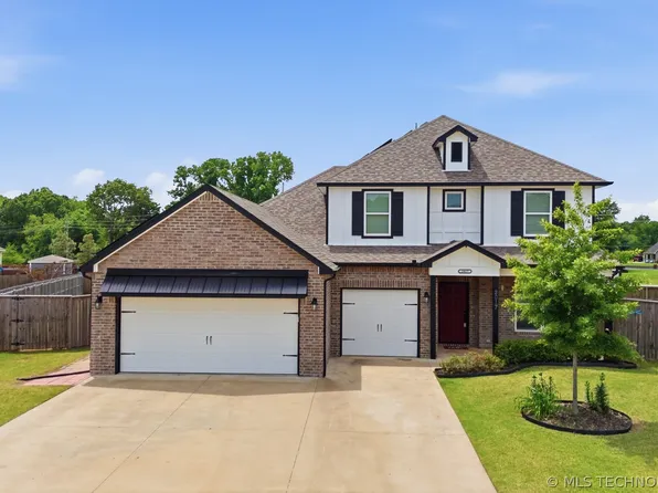 2017 W Fredericksburg Ct, Broken Arrow, OK 74011