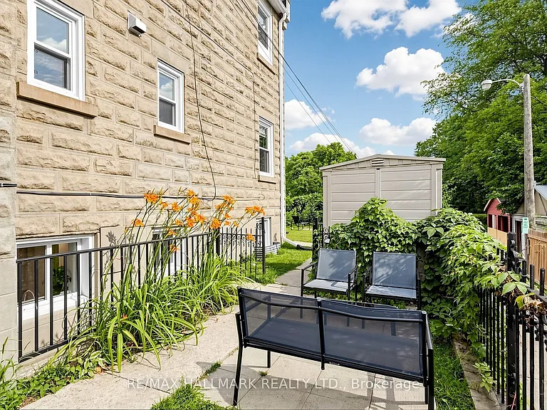 57 Humberside Ave #LOWER LEVEL — Photo 19