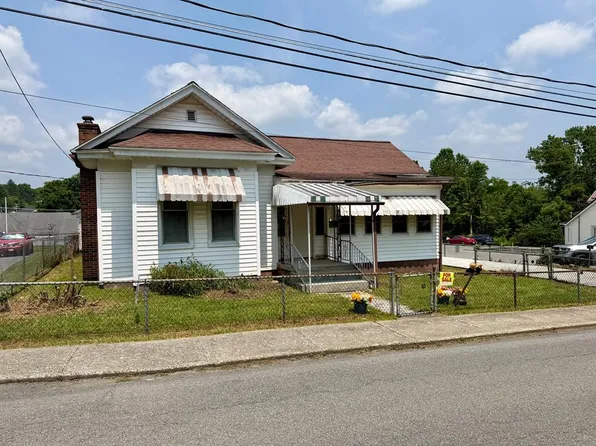 109 Harvey St, Fayetteville, WV 25840