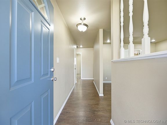 2nd image of 8122 E 31st Pl