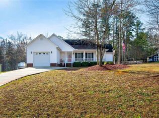 808 Raintree Ct, Randleman, NC 27317