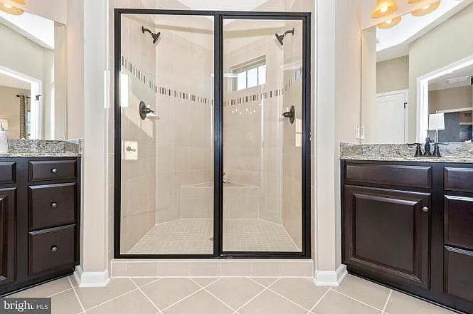 3 bed, 2.5 bath, 2800 sqft, $3,000 — Photo 4