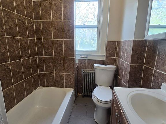 5th image of 54 Princeton St #2