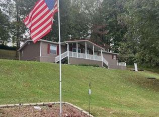 475 Hesson Dr, Red Boiling Springs, TN 37150