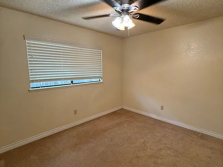 3800 Casey Ct — Photo 30