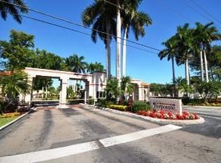 11715 NW 11th St, Pembroke Pines, FL 33026