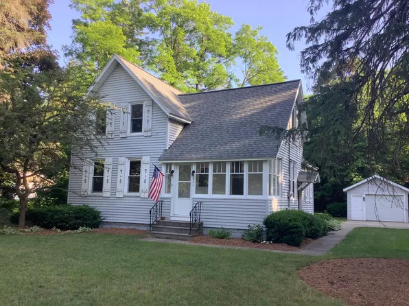 431 James St, Holland, MI 49424