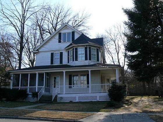 1st image of 58 Bayview Ave