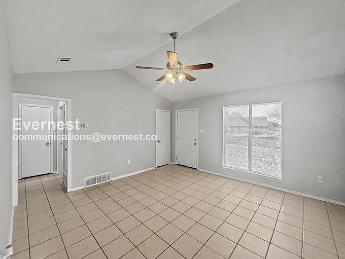 6270 Jamestown Dr — Photo 5