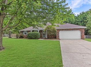 2831 W Sexton St, Springfield, MO 65810