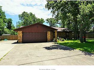 2602 Wilderness Dr S, College Station, TX 77845