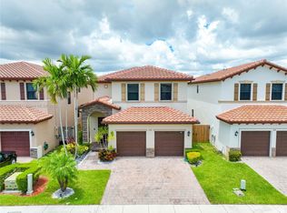 676 SE 34th Ter, Homestead, FL 33033