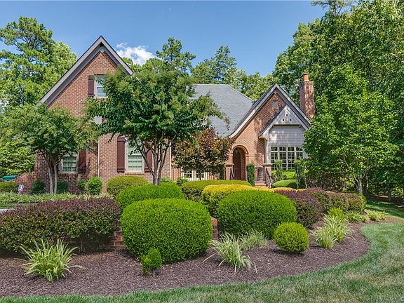 2nd image of 92 Kinloch Ln