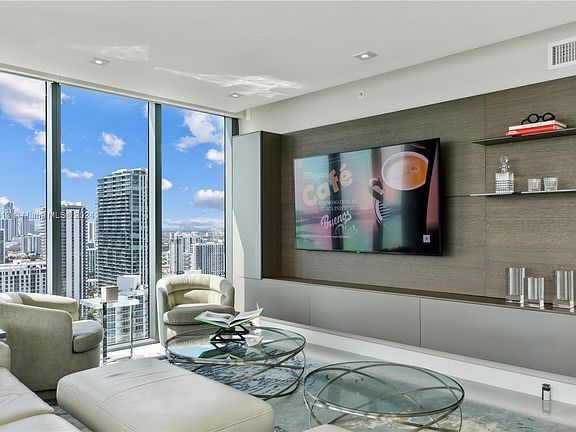 5th image of 3131 NE 7th Ave #3201