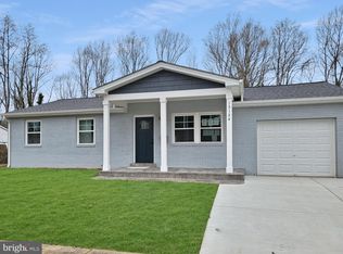 15124 Concord Dr, Woodbridge, VA 22193