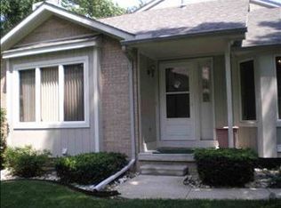5470 Hickory Cir, Flushing, MI 48433