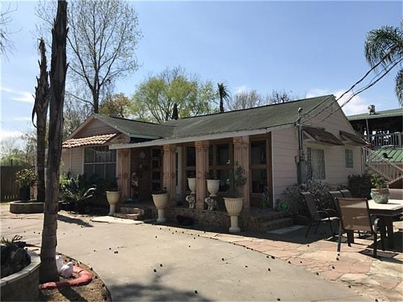 2nd image of 13803 Kershaw St