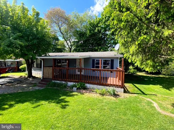 6 Londonderry Ct, Cochranville, PA 19330