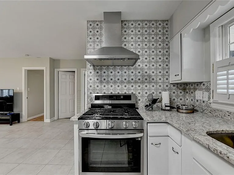8 Highland Ln — Photo 22
