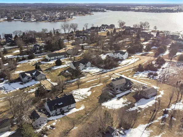 238 Kirkley Dr, Brooklyn, MI 49230