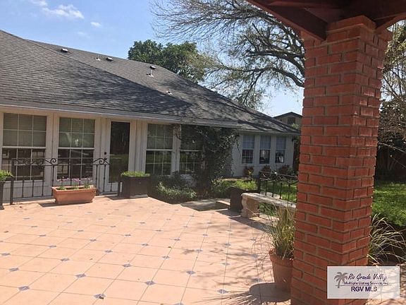 5th image of 1114 Sycamore Dr