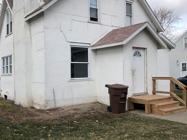 1819 Norwood St — Photo 1