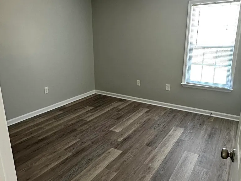 119 Sparkling Brook Way — Photo 15