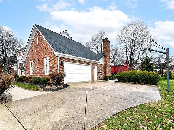 3rd image of 14546 Dover Dr