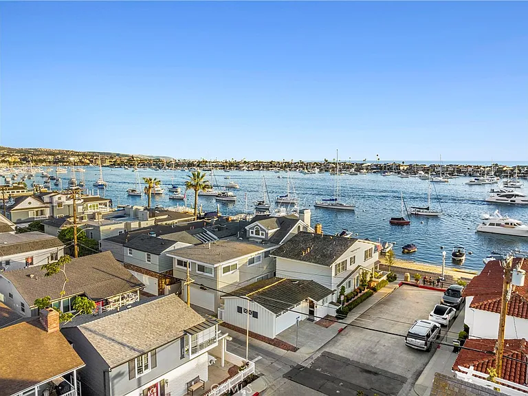 700 S Bay Front — Photo 31