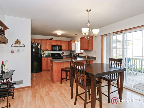 Kitchen / Breakfast Room