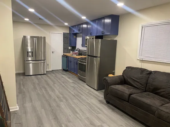 (undisclosed Address), Miller Place, NY 11764
