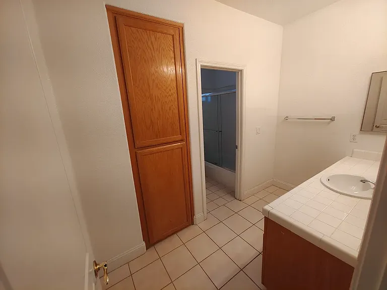 3206 Europa St — Photo 9