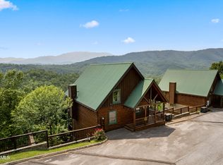 4658 Nottingham Heights Way, Pigeon Forge, TN 37863