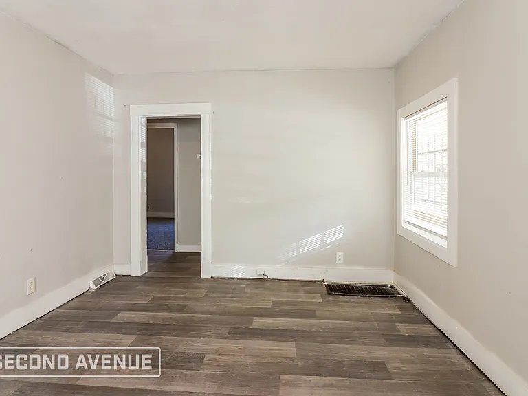 7022 S Benton Ave — Photo 6