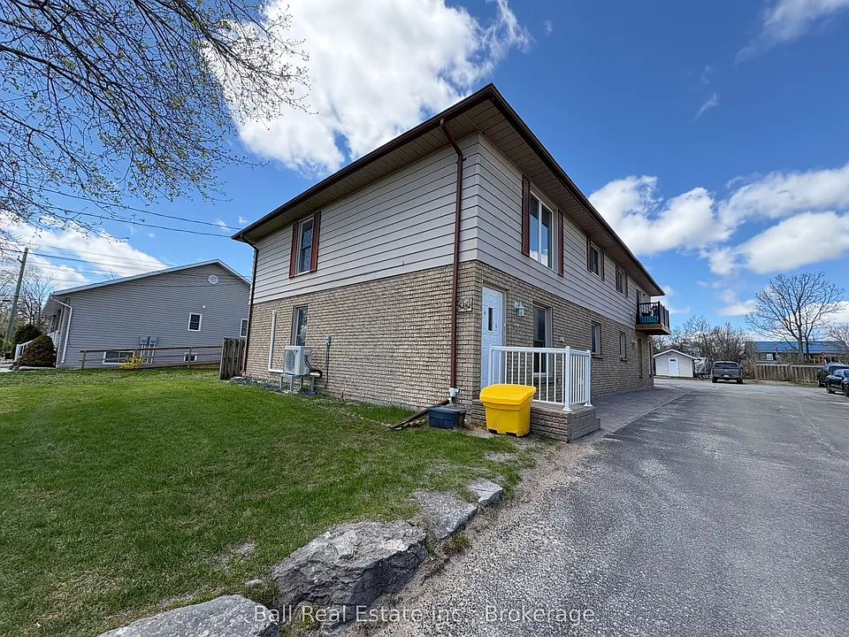 44 Anne St #5