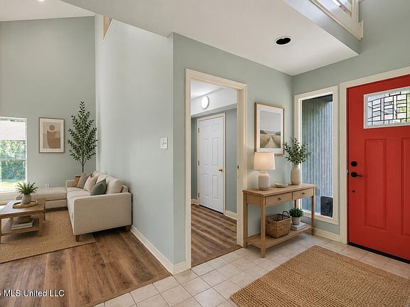 2nd image of 105 Penny Ct