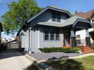2639 N Murray Ave, Milwaukee, WI 53211