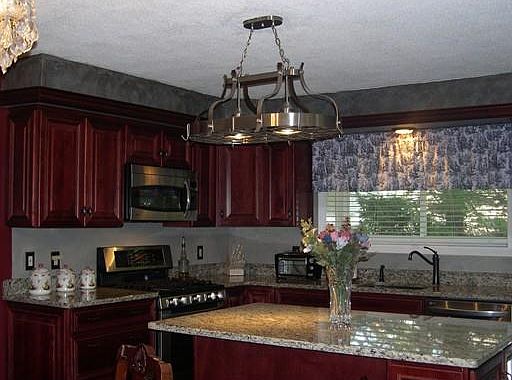 4th image of 6 Hibernia Ln