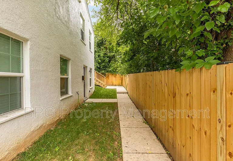 79 Horner St #2 — Photo 16