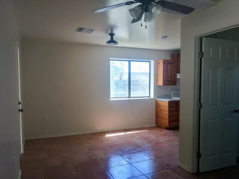428 N Curtis Ave #C — Photo 4