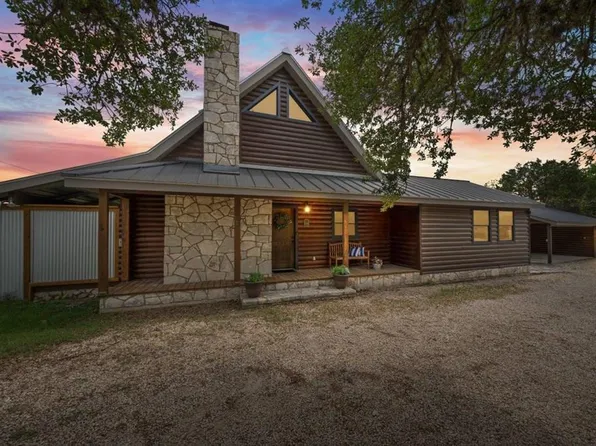 101 Catalina Ct, Kerrville, TX 78028