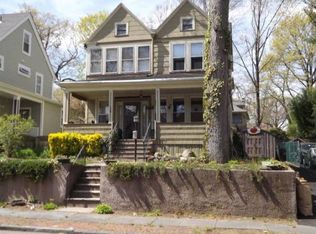 34 Hawthorne St, Rutherford, NJ 07070
