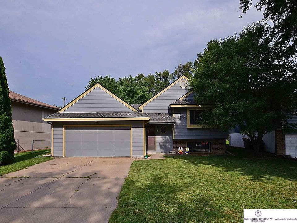 1st image of 6012 N 105th St