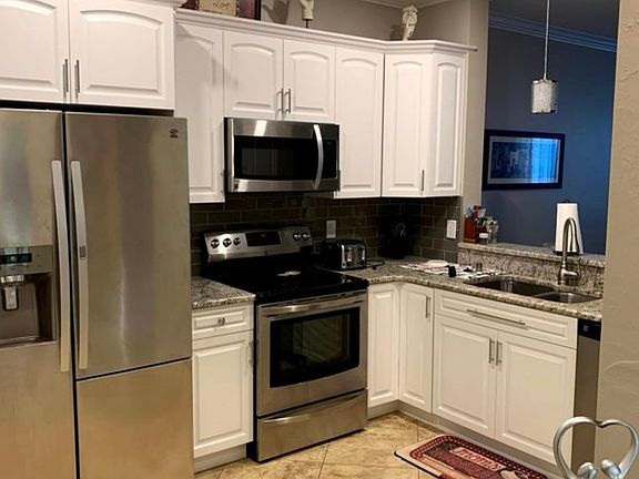 5th image of 3638 Pine Oak Cir APT 106