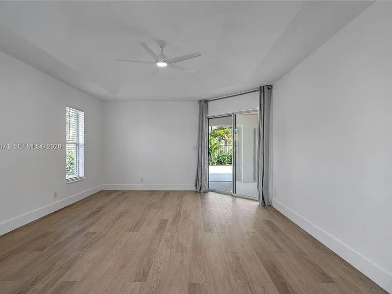 5923 Loxahatchee Pines Dr — Photo 22